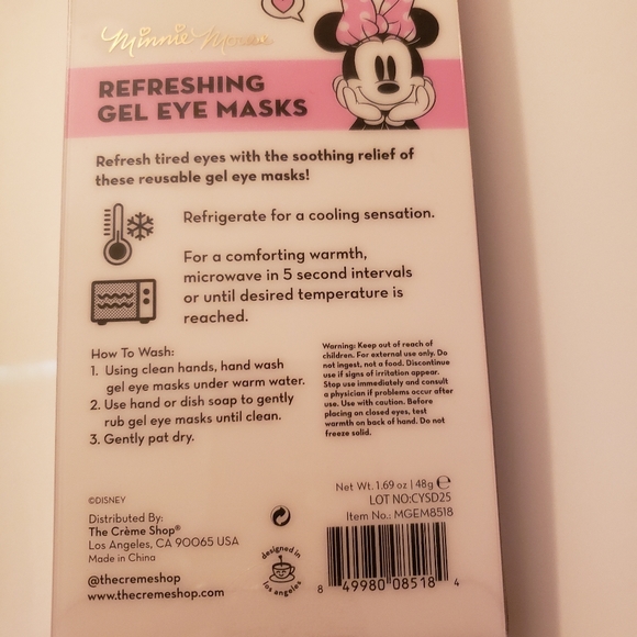 💥💥💥 2 for $16 The Creme Shop Minnie Mouse  Reusable Gel Eye Masks - Picture 3 of 4